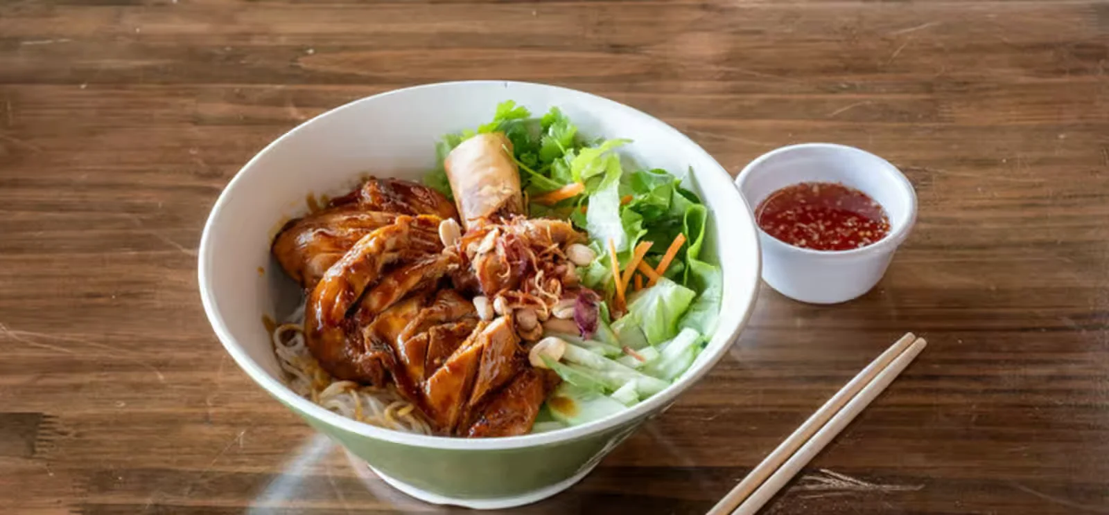 V5. Grill Chicken Egg Roll Vermicelli