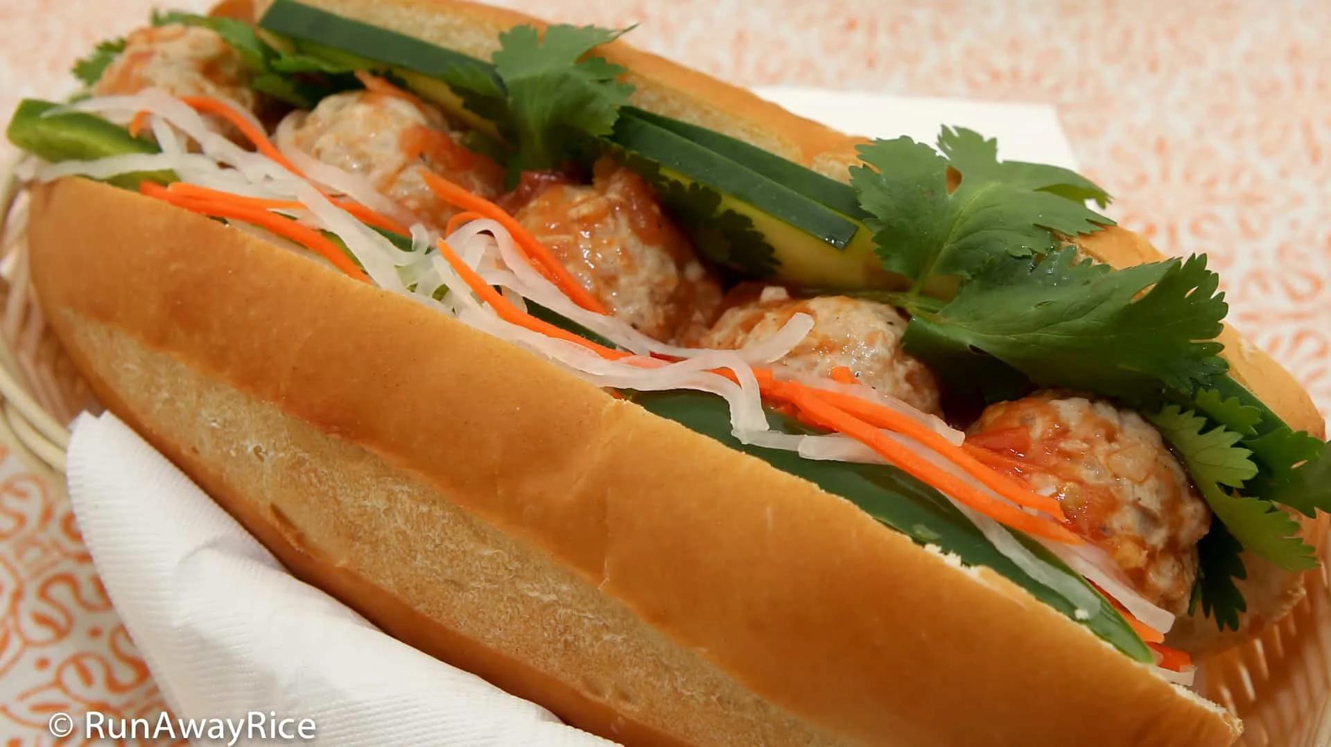 Banh mi MeatBall